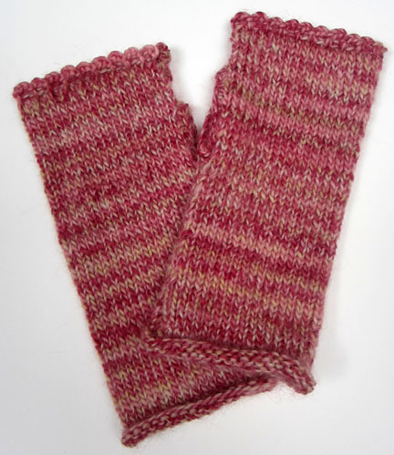 Simple knitted Wrist warmer Pattern from Planet Penny