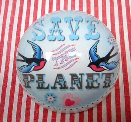 PAperweight - Save the Planet