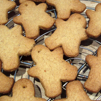 Spice Biscuit Men for Advent Calendar Day 18