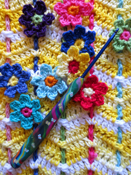crochet flowers blanket and Harty crochet Hook