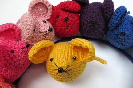 Knitted Rainbow Mouse