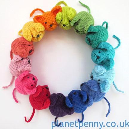 Crochet & Knit Rainbow Mouse Patterns - ring