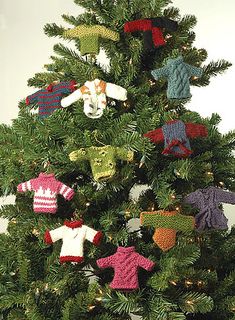 littel jumpers - Christmas Countdown Day 14
