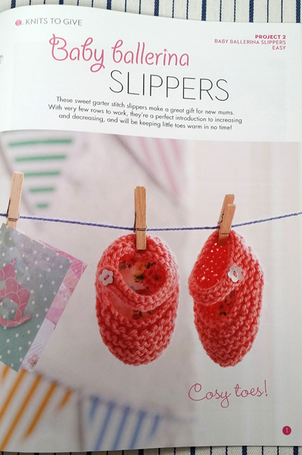 Simple Stylish Knitting Baby Slippers